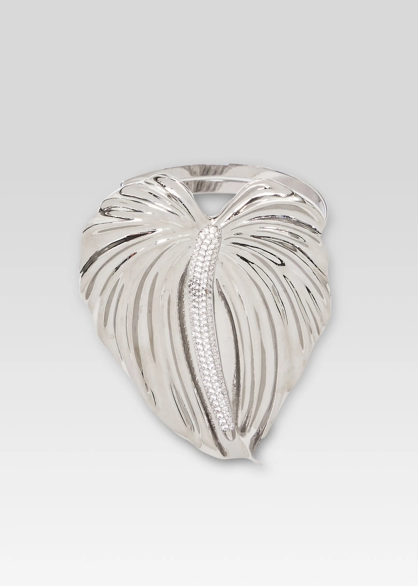 anthurium_crystal_arm_ban_0.webp Guest Of*Retrofete Anthurium Crystal Arm Band Silver