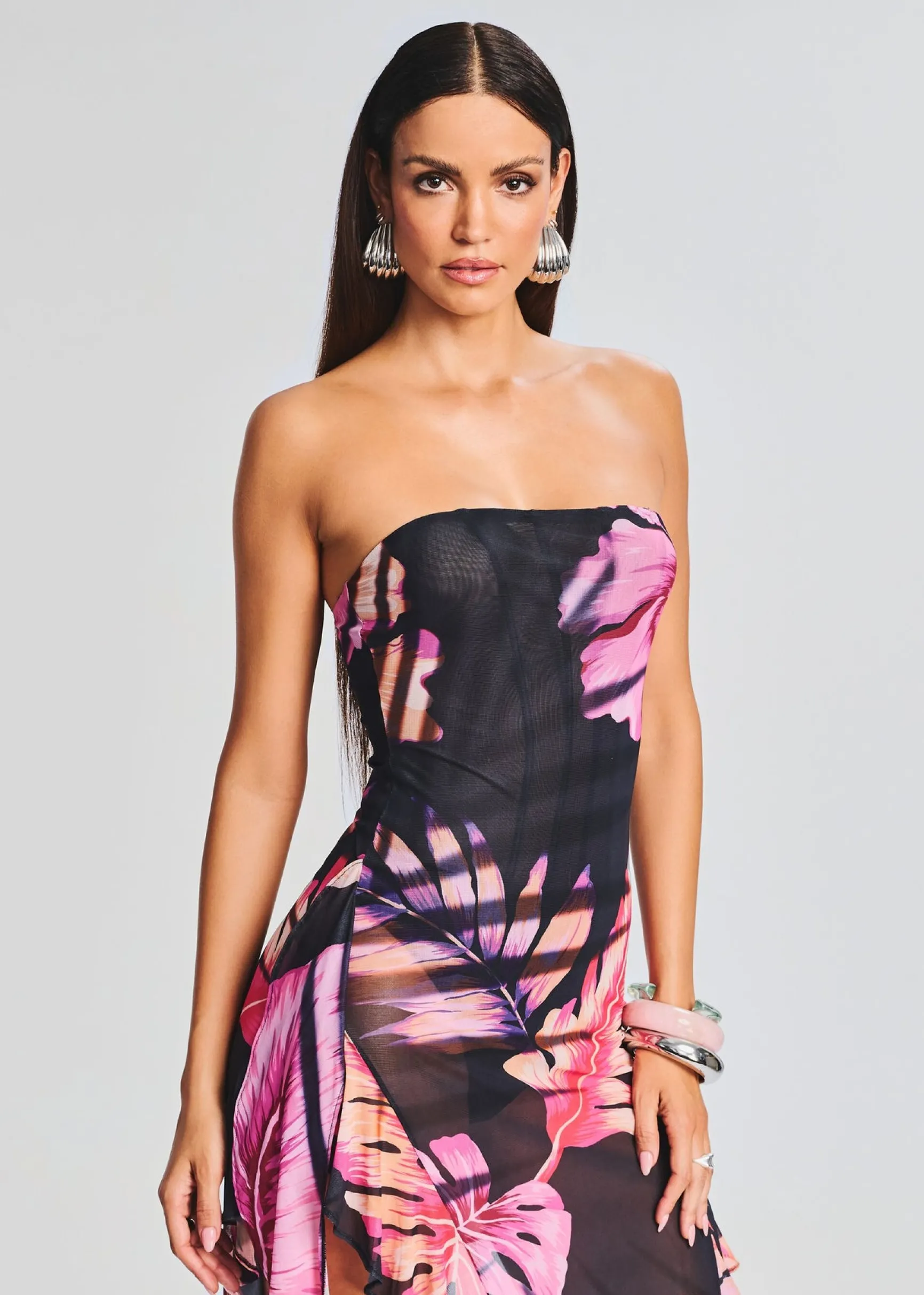 atlas_dress_1.webp Guest Of*Retrofete Atlas Dress Tropical Leaf