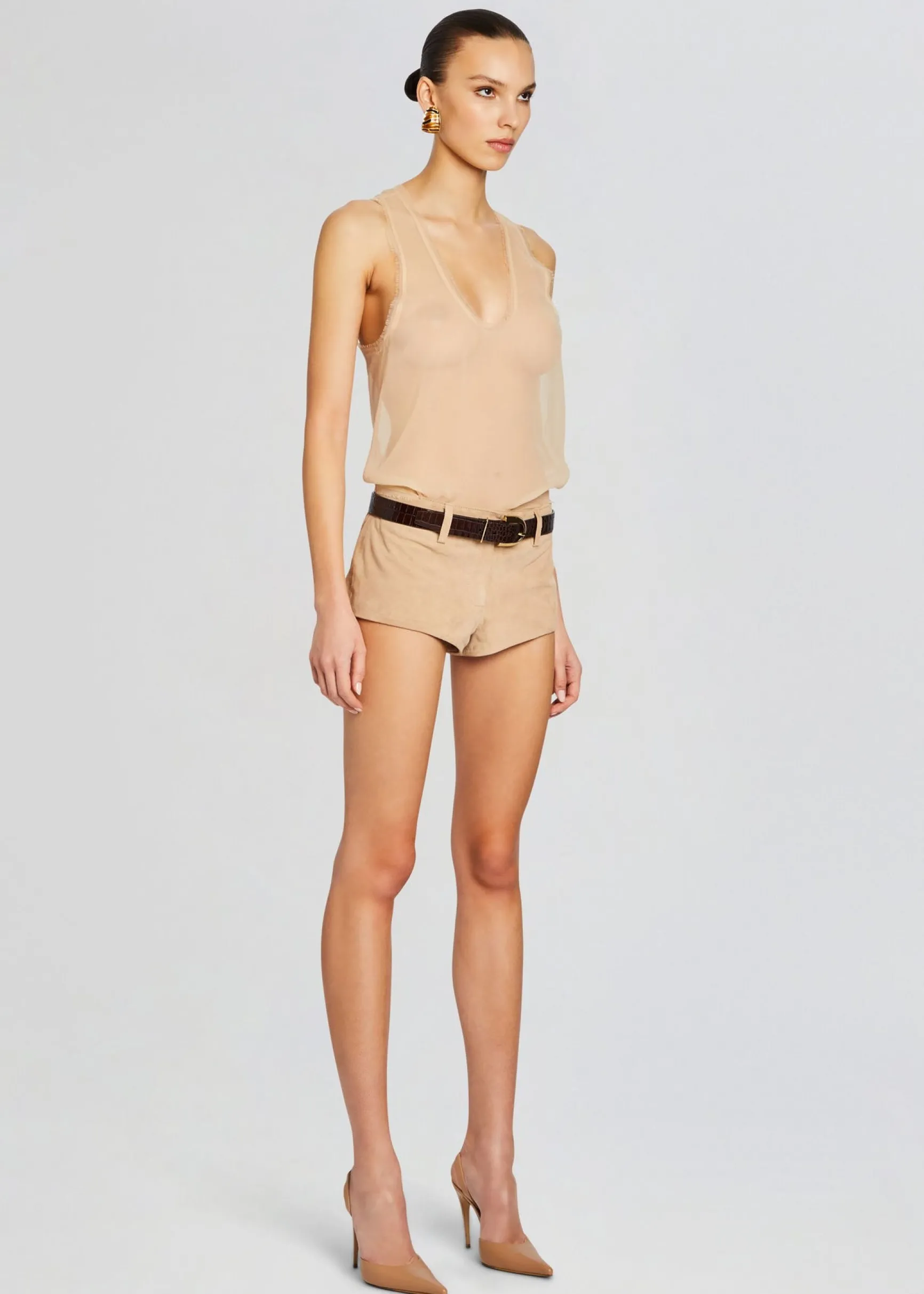 aven_leather_short_2.webp RETROFÊTE*Retrofete Aven Leather Short Sand