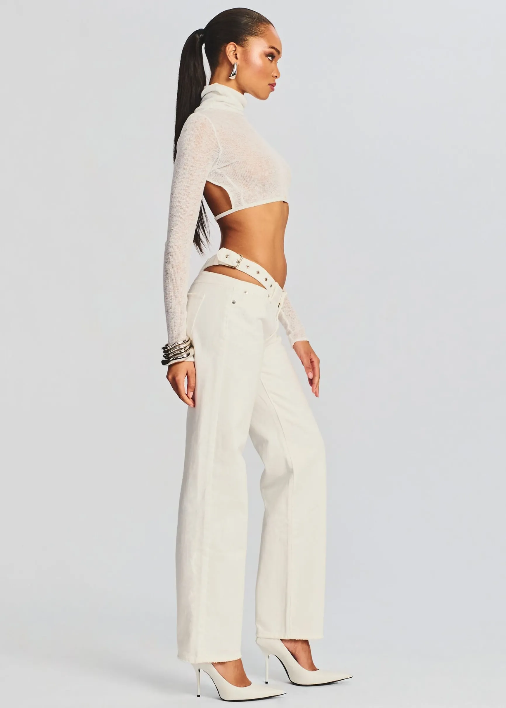 julie_crop_long_sleeve_to_2.webp Honeymoon Looks*Retrofete Julie Crop Long Sleeve Top White