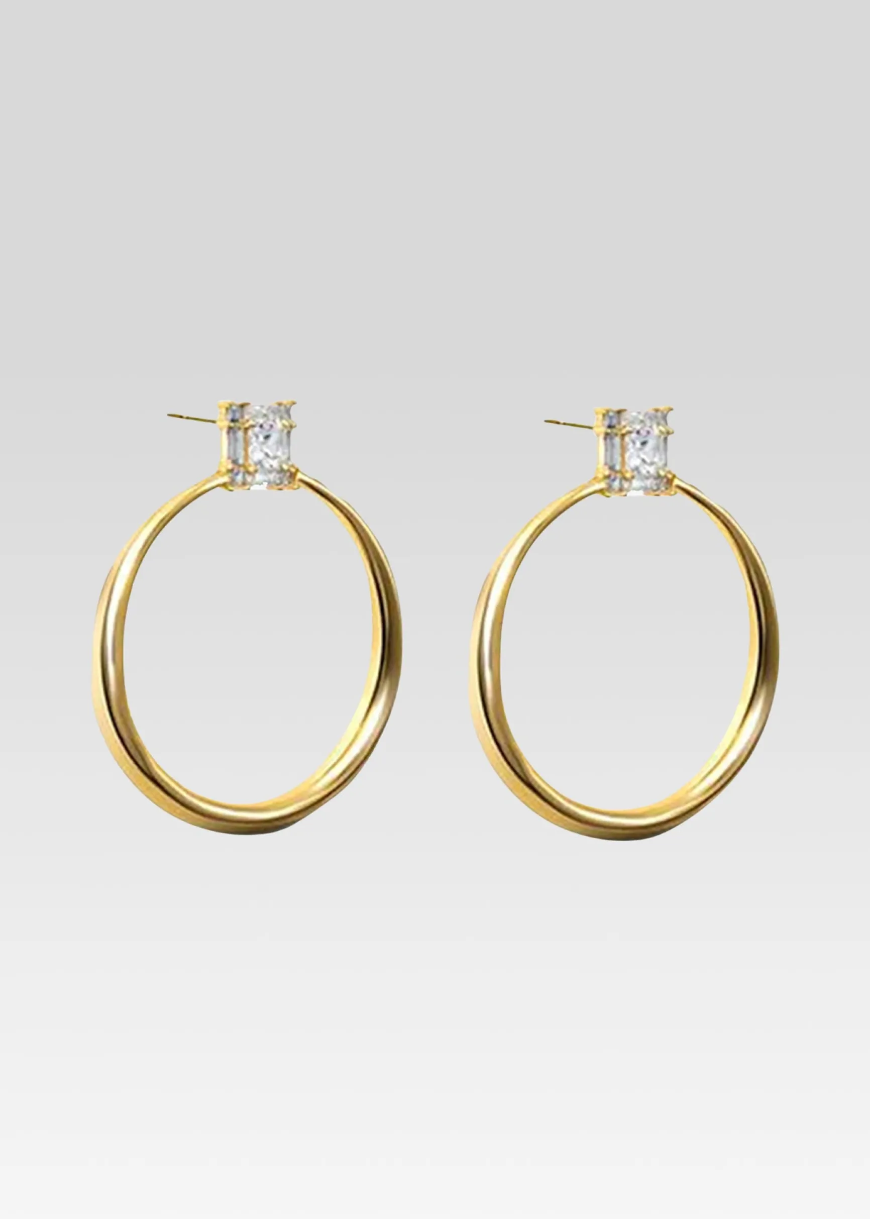 manhattan_hoop_earrings_0.webp Day to Night*Retrofete Manhattan Hoop Earrings Gold