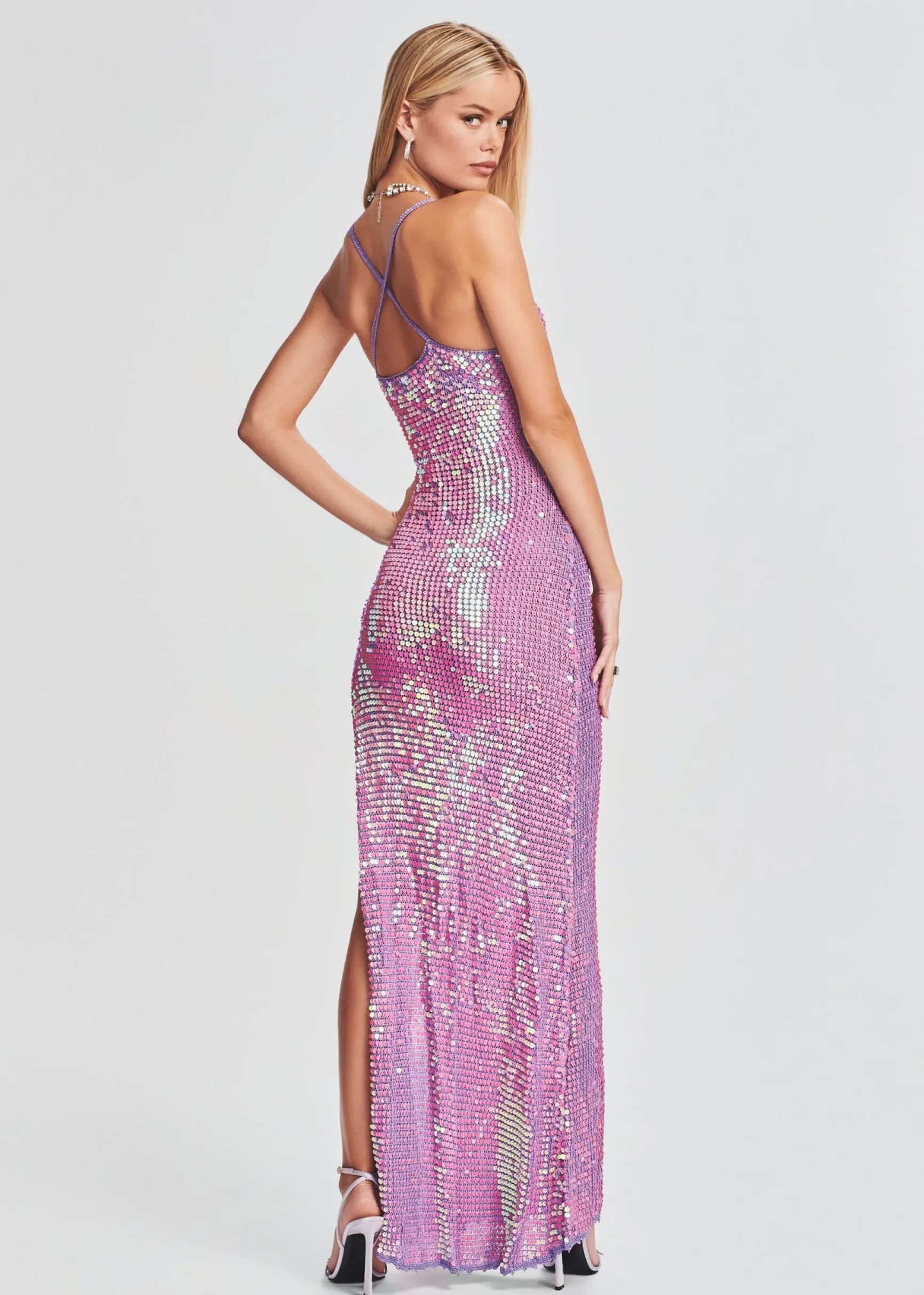 marie_sequin_crochet_dres_3-8.webp RETROFÊTE*Retrofete Marie Sequin Crochet Dress Iridescent Lilac/Pink