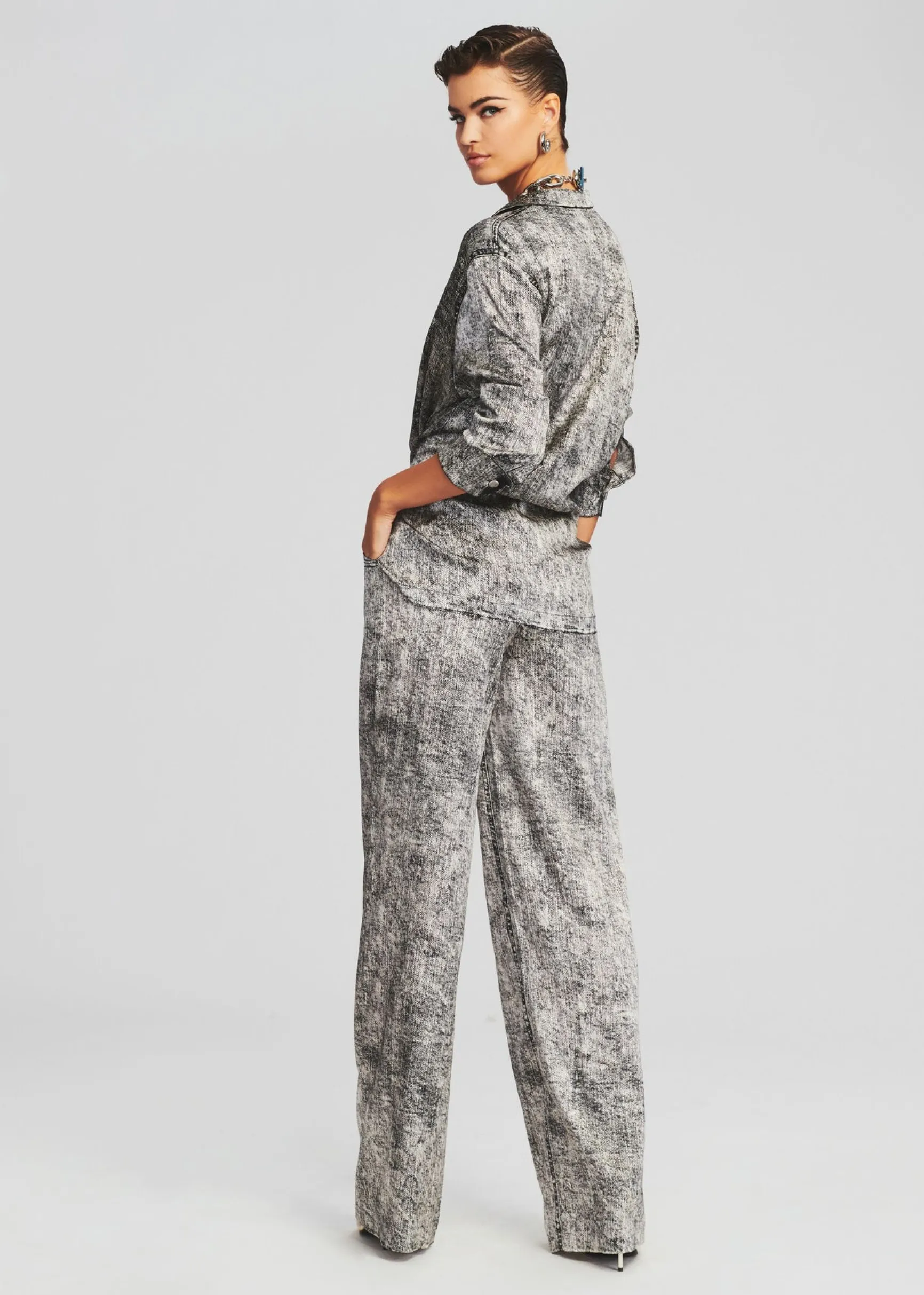 murry_silk_shirt_3.webp Final Sale*Retrofete Murry Silk Shirt Black Acid Denim