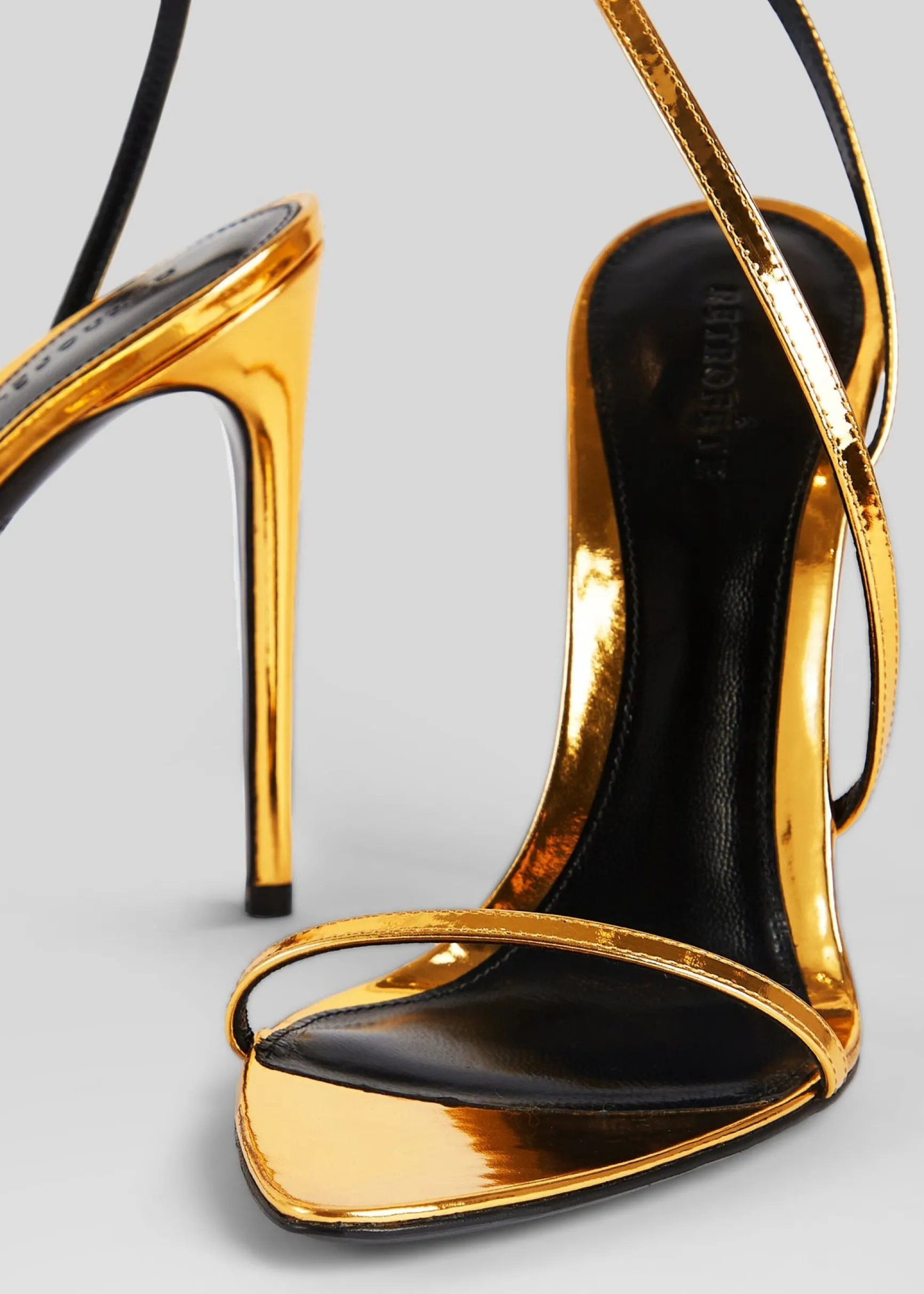 naomi_sandal_3-12.webp Coming Soon*Retrofete Naomi Sandal Gold