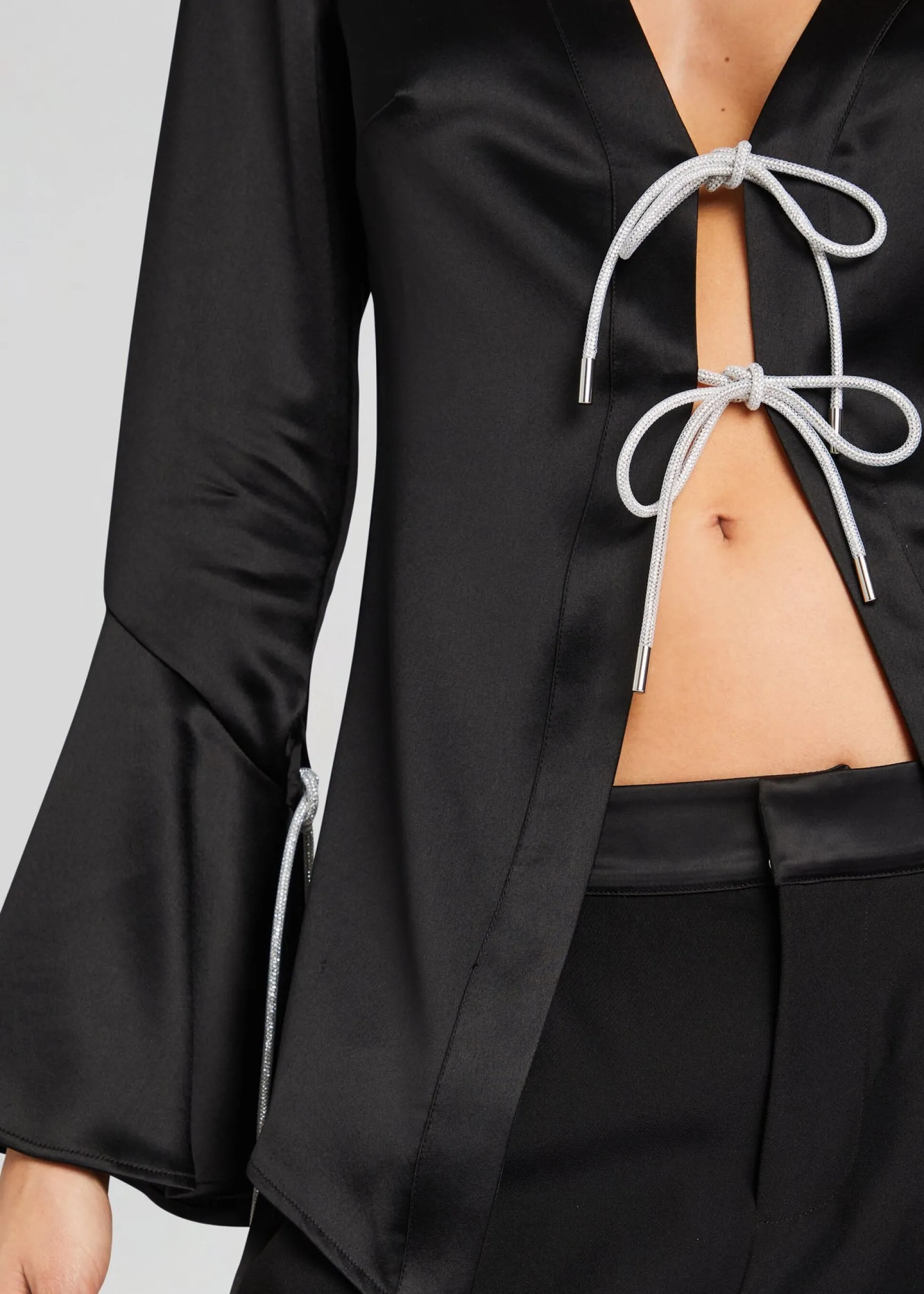 svea_blouse_1-6.webp RETROFÊTE*Retrofete Svea Blouse Black